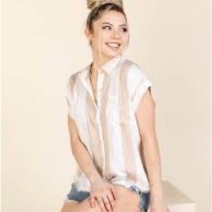 American Eagle Outfitters Tan and White Striped Linen Button Down Size Small